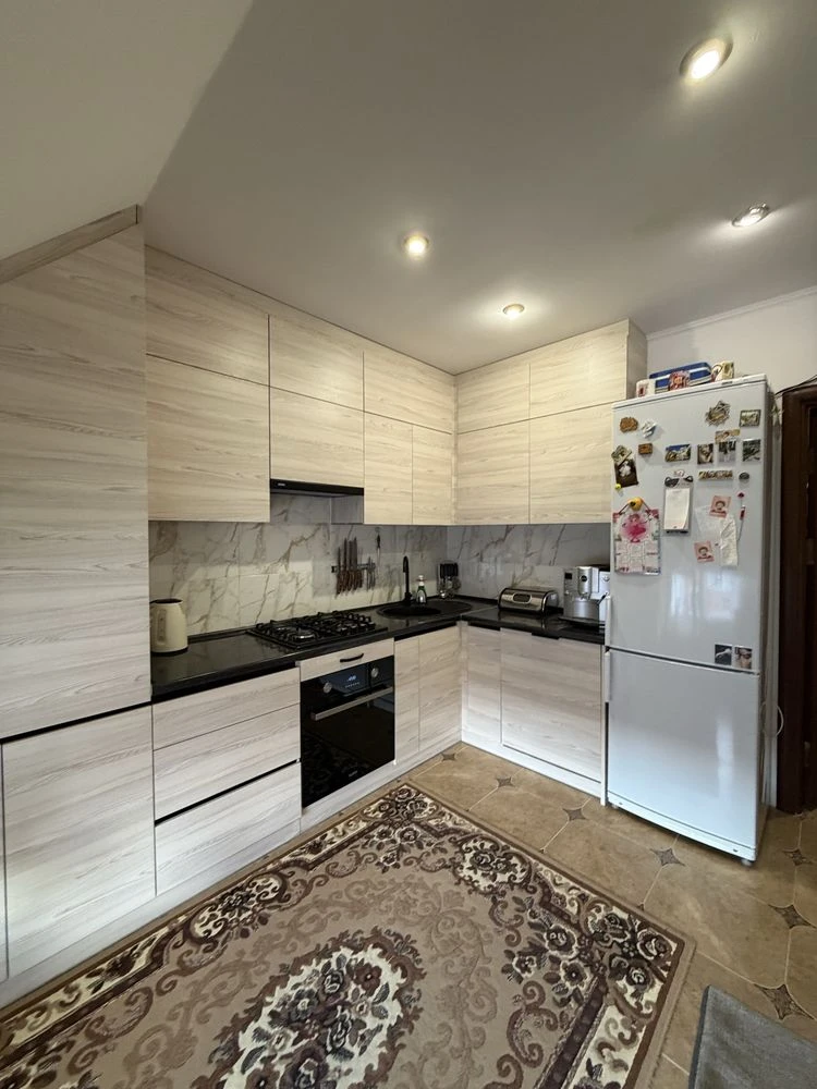 Продаж 3 кімнатної квартири