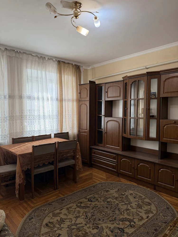 Продається квартира