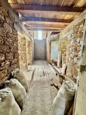 Продаються квартири з комерційним приміщенням
