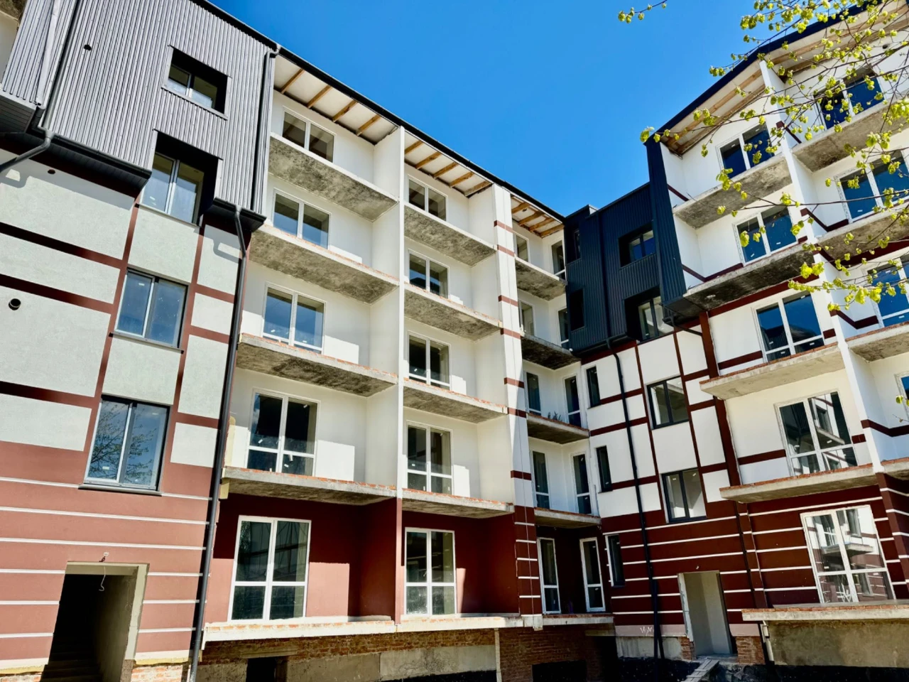 Продаж 1к квартири 43 кв.м Чортків, вул. Млинарська