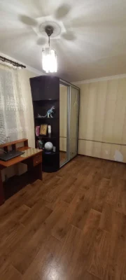 Продам 2-х кімнатну квартиру