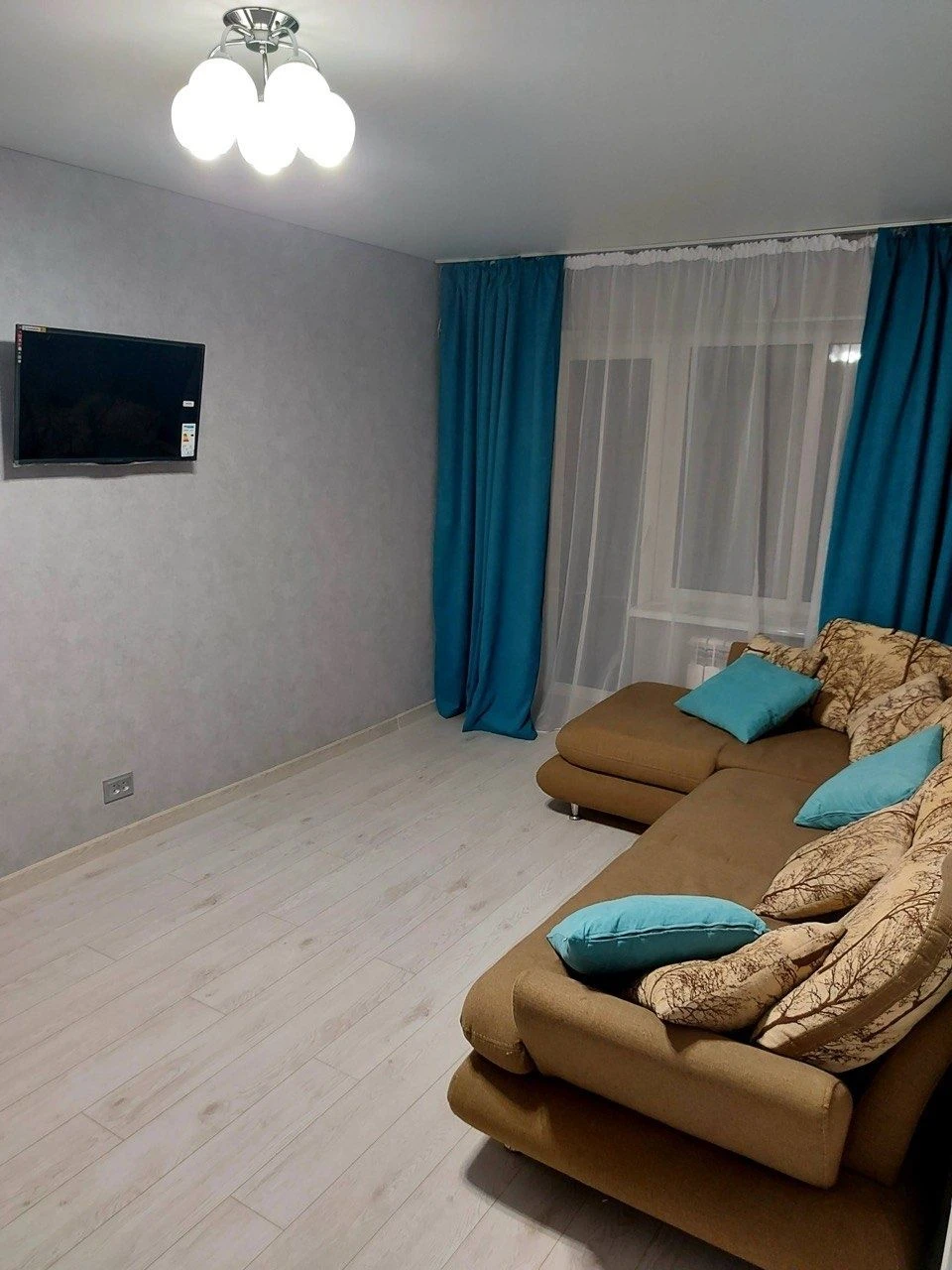 Продам 2к кВ недалеко від центру