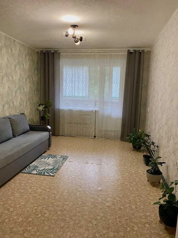 Продам 2-кімнатну квартиру, місто Богодухів (405126)
