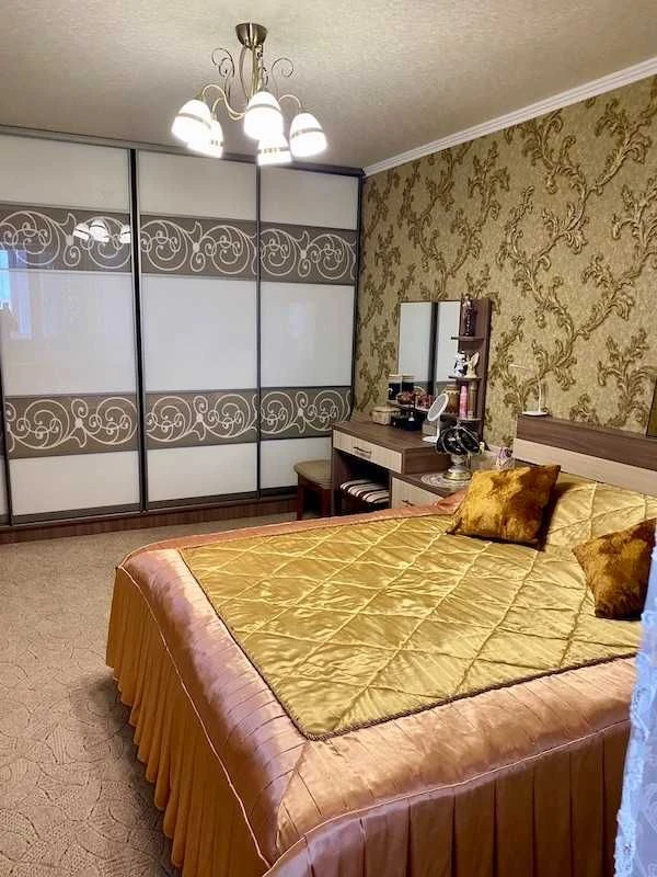 Продам 3 к.кв. місто Богодухів (405037)