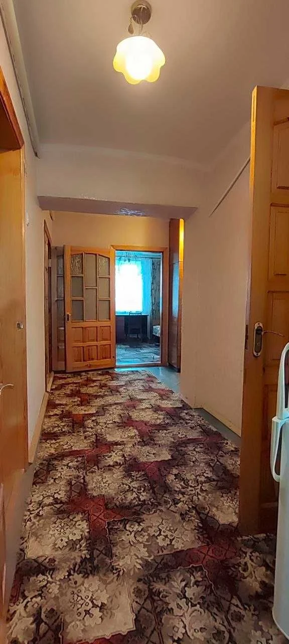 Продам 3х комнатную квартиру улучшенной планировки, в кирпич