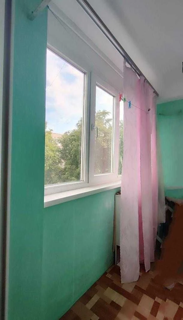 Продам 2 кімнатну квартиру в Дергачах по вулиці Садовій в це