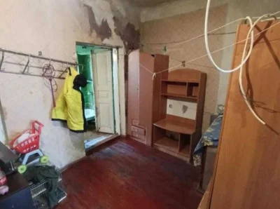 Продам 2-х кімнатну квартиру в Дергачах, р-н центру.