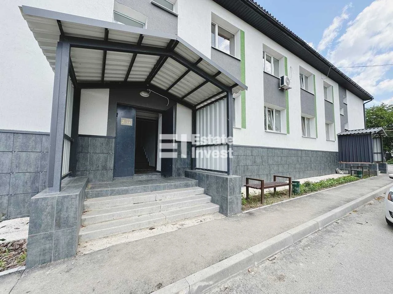 Продаж 2 кімн. квартири в м. Дергачі, вул. 23 Серпня, 14