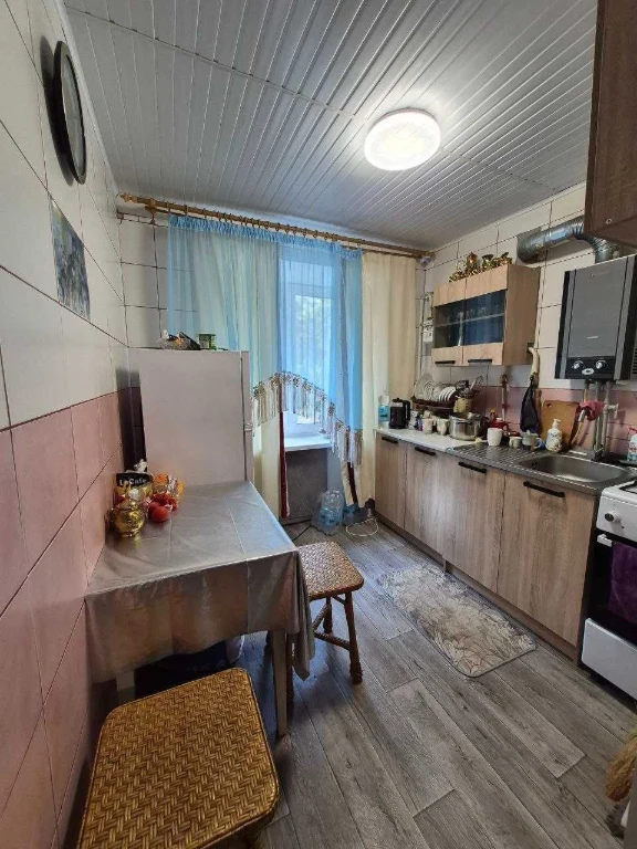 Продам 3-х кімнатну квартиру м.Зміїв