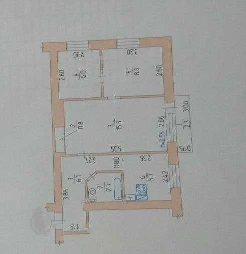 Продается трехкомнатная квартира в г.Змиев