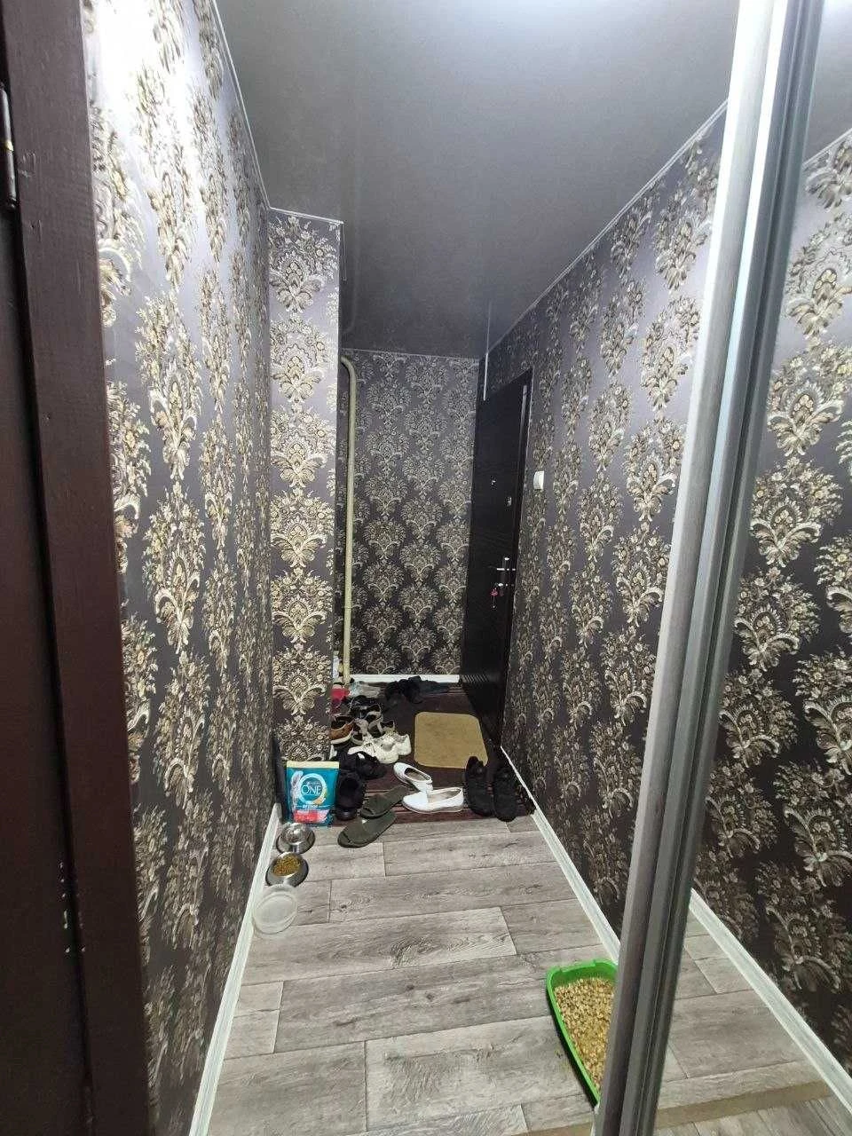 Продается трехкомнатная квартира в г.Змиев