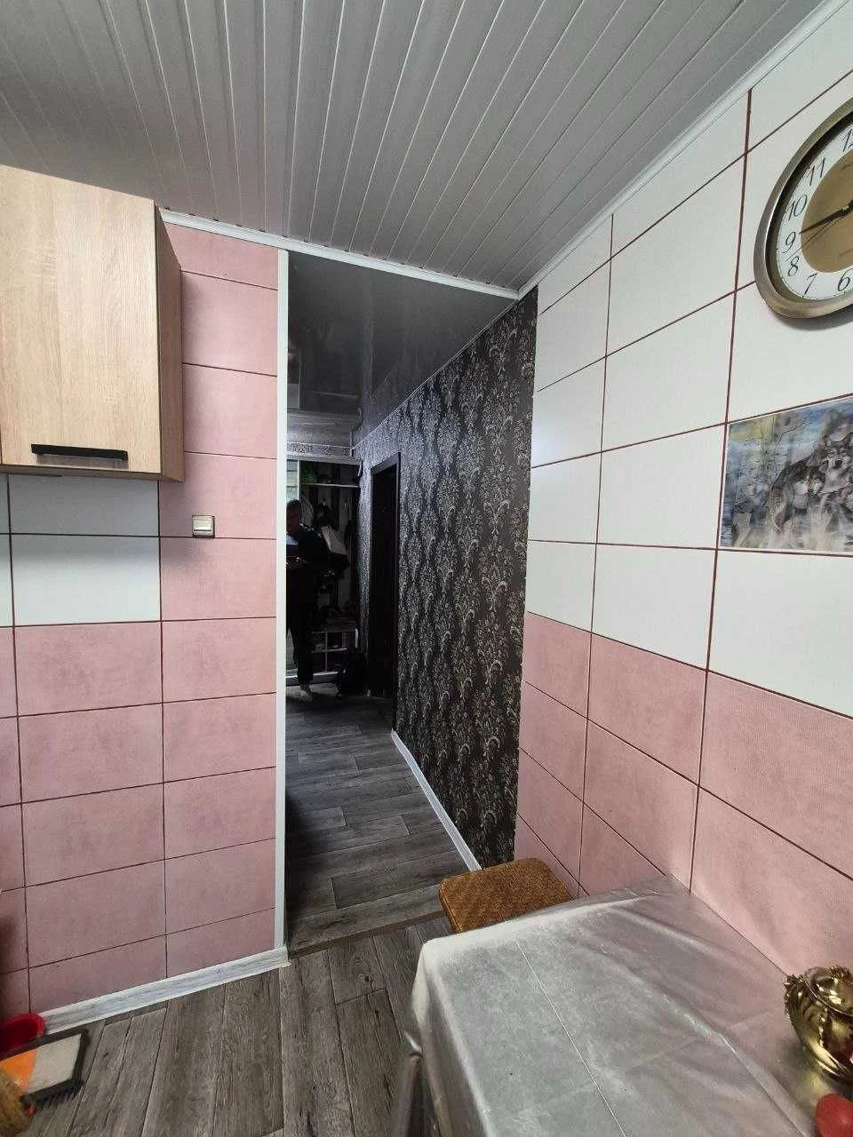 Продается трехкомнатная квартира в г.Змиев