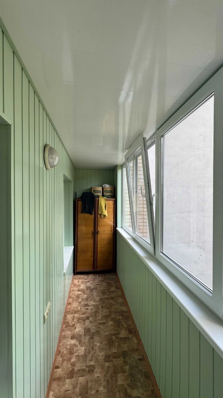$28 000 ТОРГ 4-кімнатна квартира 69,9 м² • ремонт • автономн