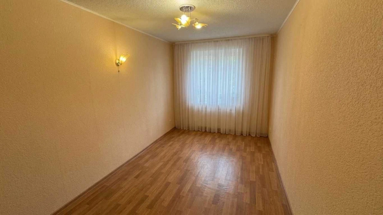 $28 000 ТОРГ 4-кімнатна квартира 69,9 м² • ремонт • автономн
