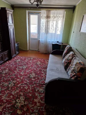 Квартира 3 кімнатна з меблями