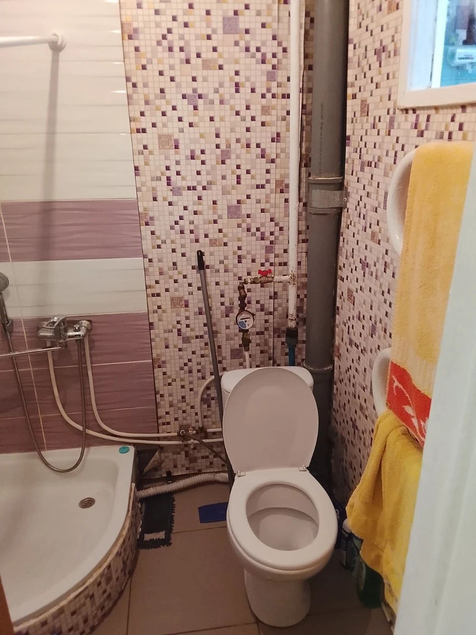 Продам однокомнатную квартиру(жд рынок)