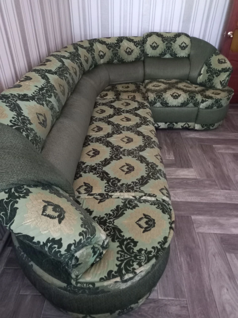 Квартира 4 комнаты,со всеми удобствами