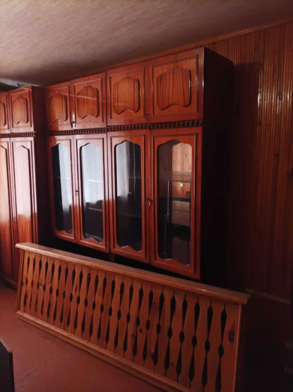 Продам 3-кімн квартиру в р-ні нижнього міста(вул.Південна) .