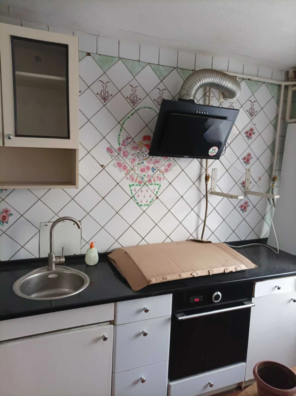 Продам 3-кімн квартиру в р-ні нижнього міста(вул.Південна) .
