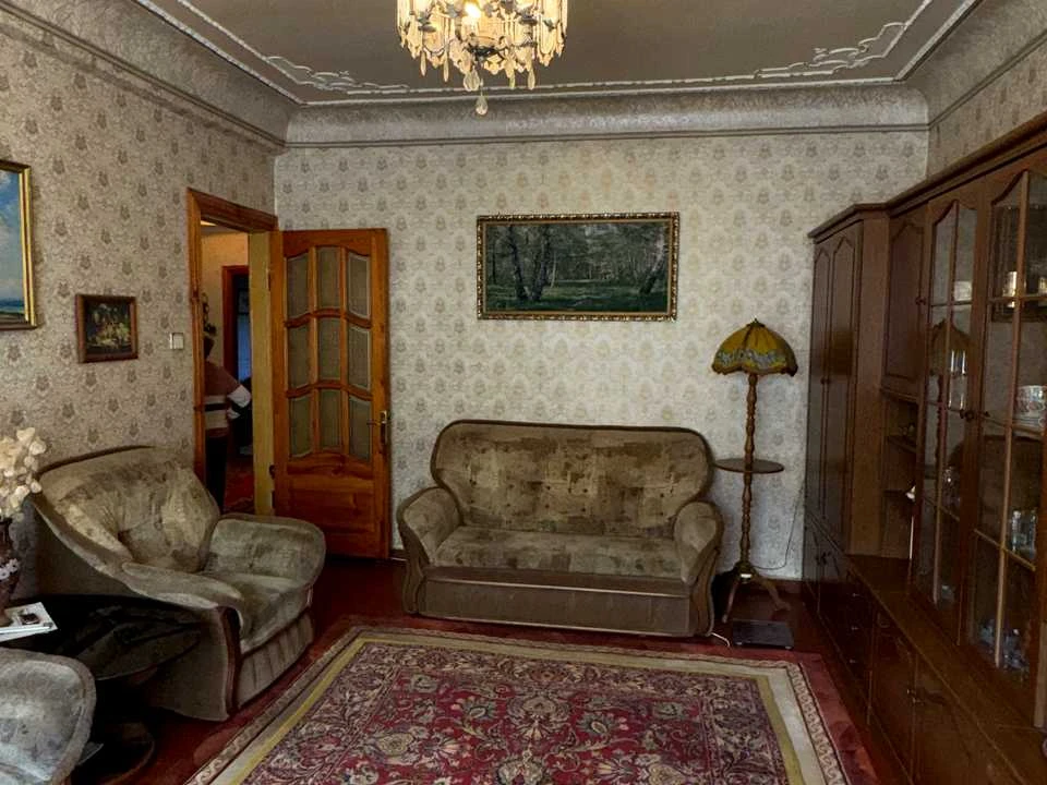 Apartment. Chuguev, Kharkiv Street