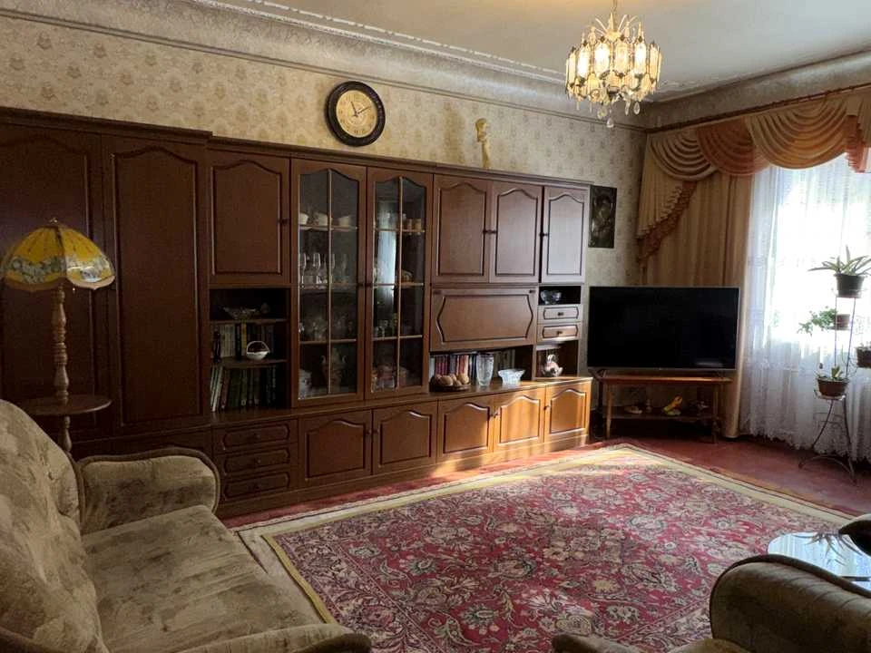 Apartment. Chuguev, Kharkiv Street