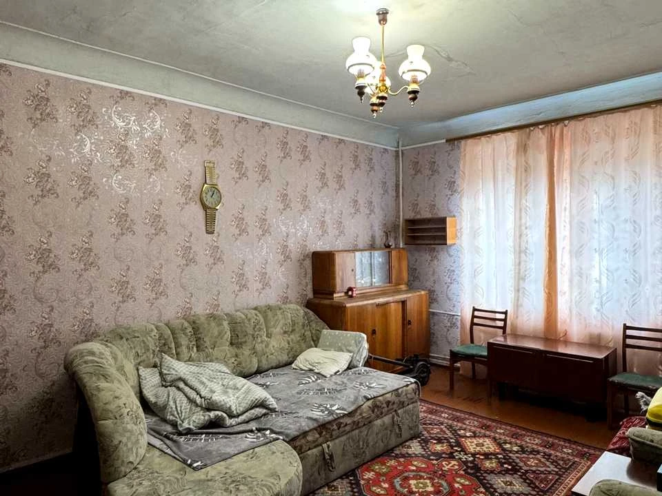 Apartment. Chuguev, Kharkiv Street