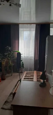 Three-room apartment in Chuguev, center
