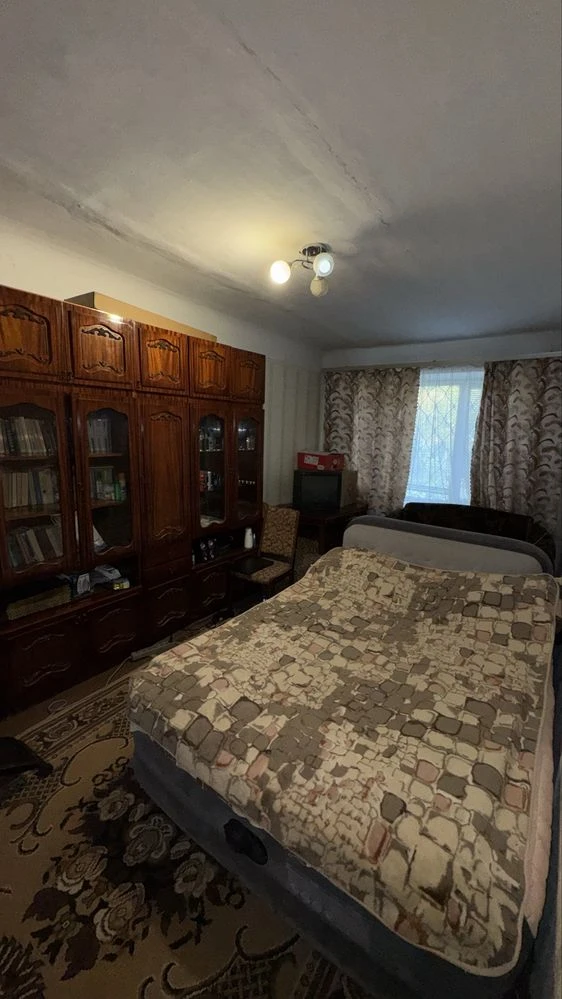 FOR SALE: 1-bedroom apartment in Chuguev (Aviator) 1st floor