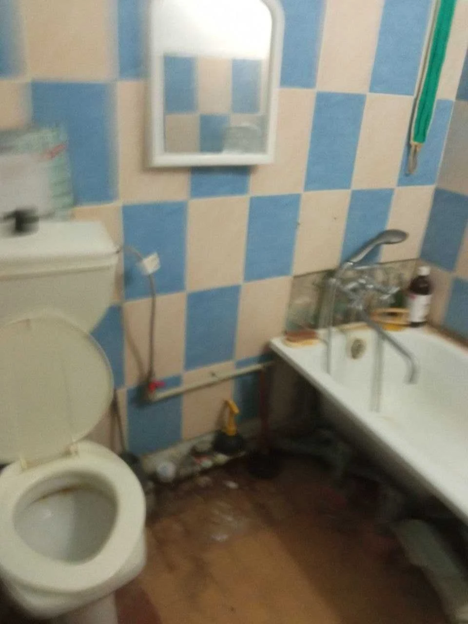 Продається 2-кімнатна квартира в самому центрі Чугуєва