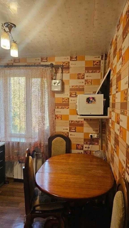 Urgent sale of a 2-room apartment in Chuguev