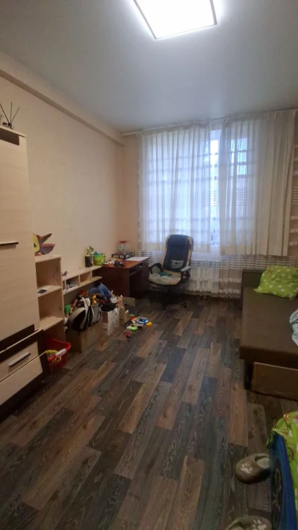 Чугуїв, продаж 3-кімнатній квартири