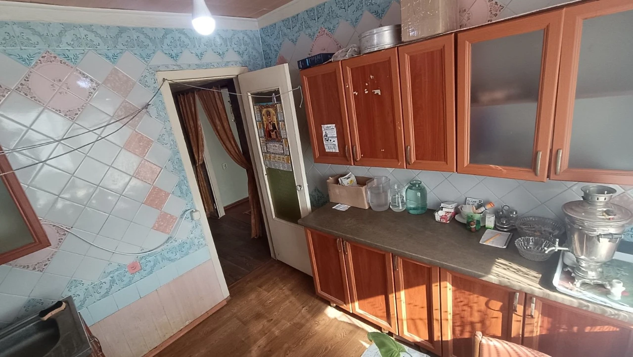 Sale of a 3-bedroom apartment, center, Chuguyev