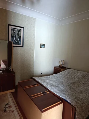 Продається чотирикімнатна квартира у Чугуєві