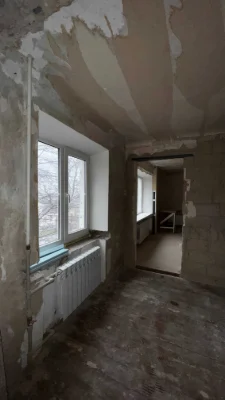 Selling a 3-room apartment in the center of Chuguev (for your unique renovation)