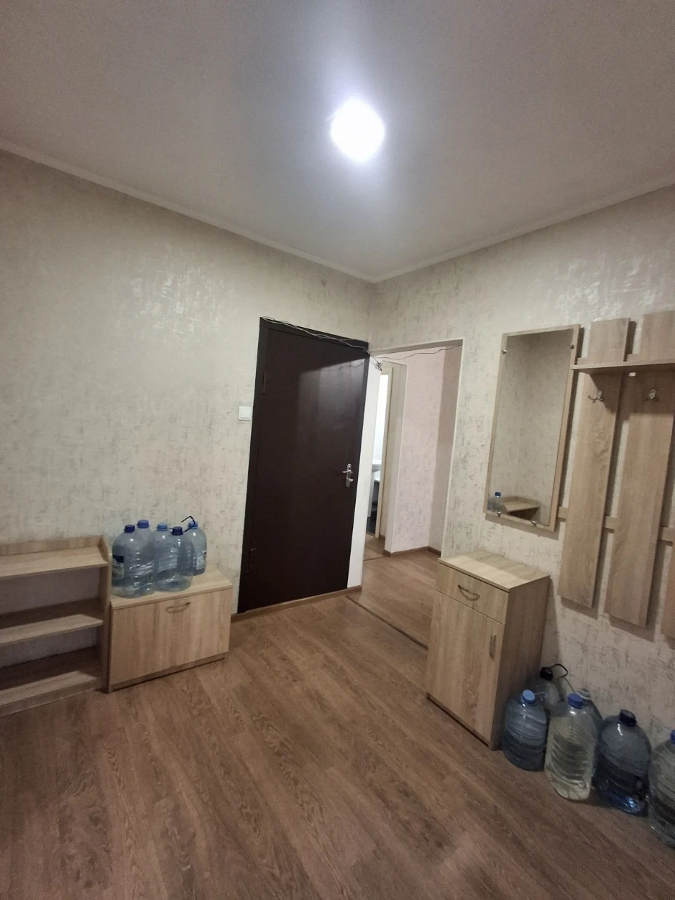Продам 1этаж в Чугуеве 3х.ком кв.
