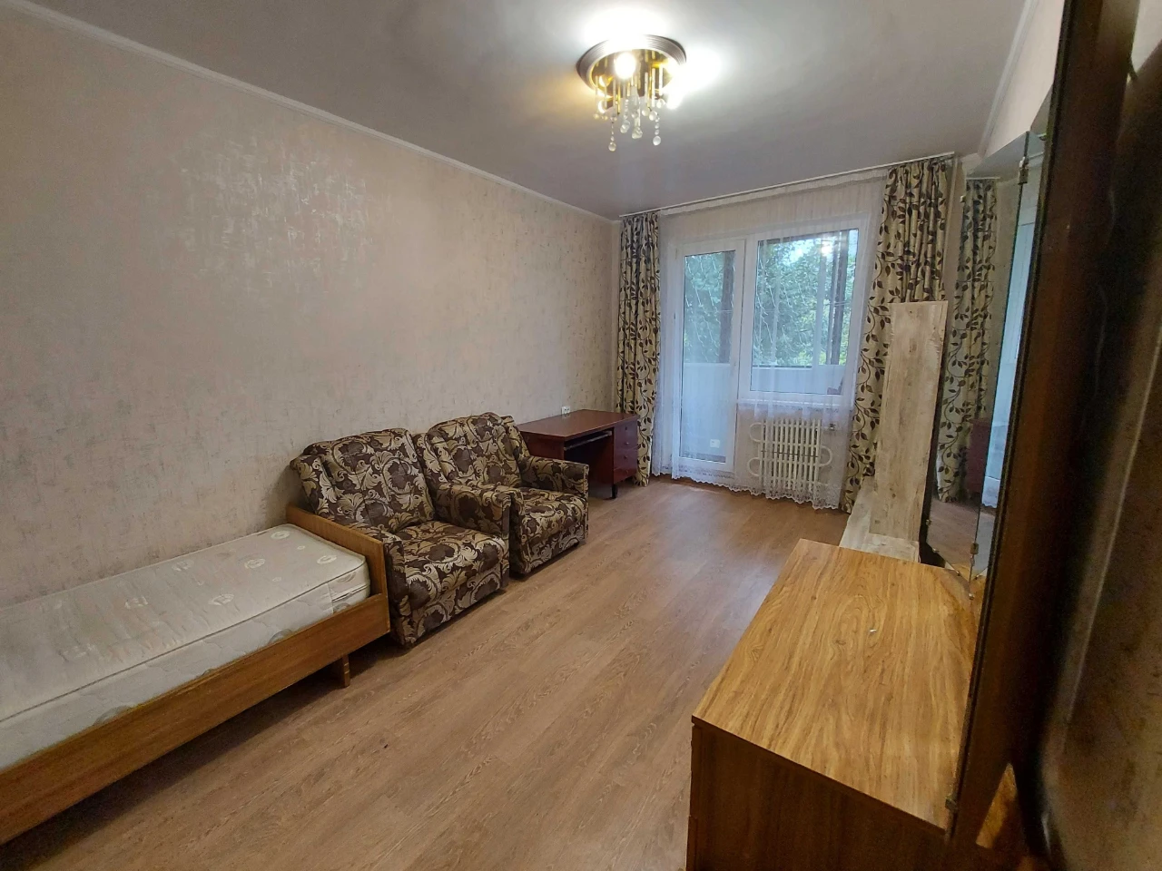 For sale in Chuguev 3 rooms apartment total area 73.7 sq.m