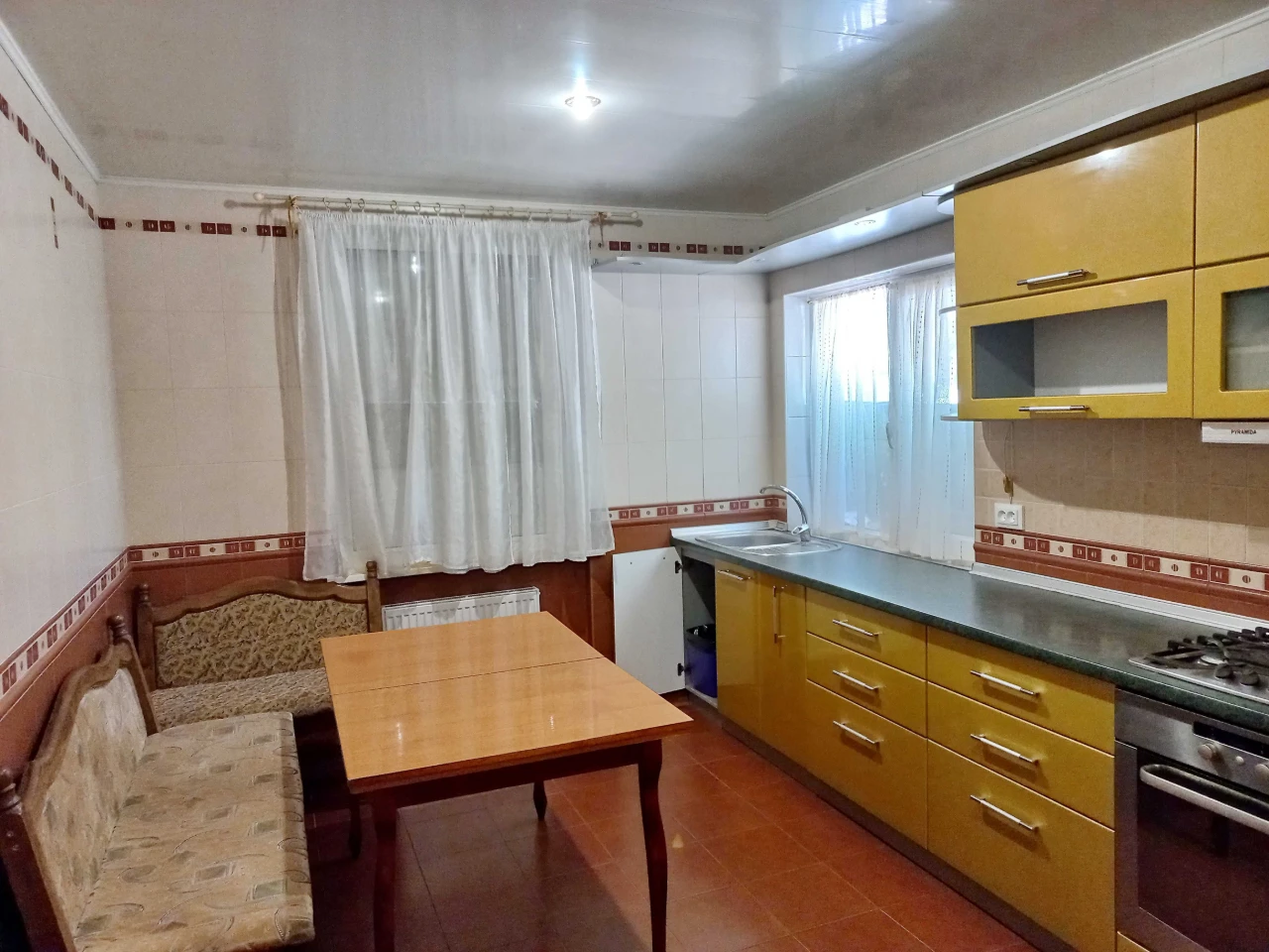 Продам 3х ком. квартиру, свой двор.