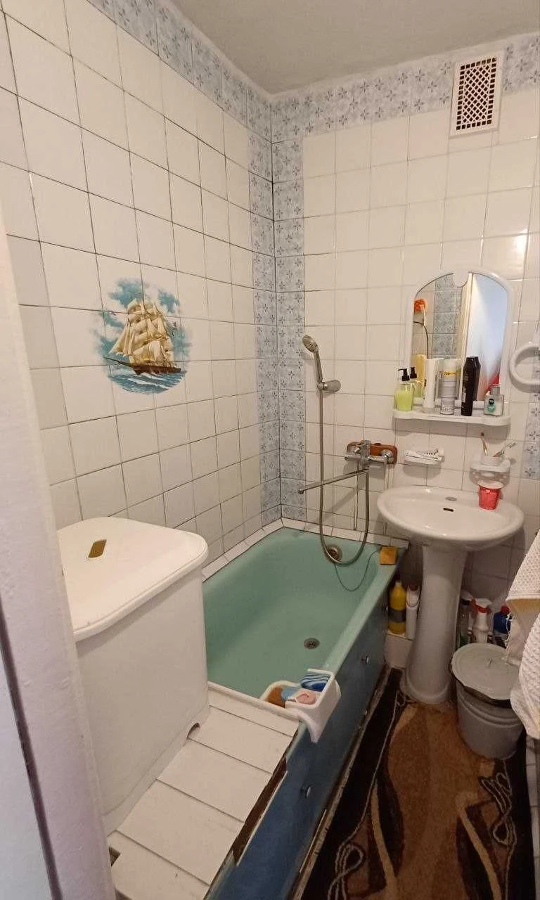 For sale 2-room apartment in Chuguev center