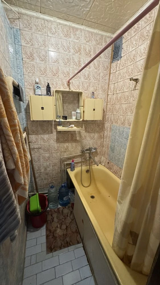 Продам 2 ккв в центре Чугуева.