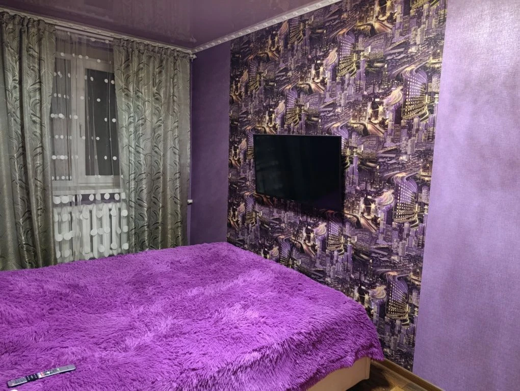 Продам 3-х кімнатну квартиру Чугуїв р-н Нової пошти 2