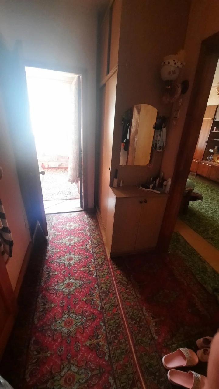 Продам 1 кімнатну квартиру