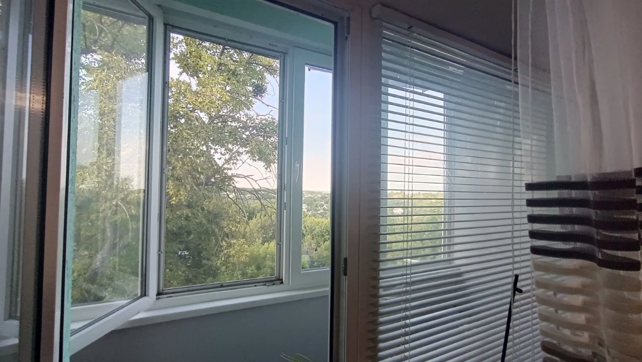 Sale of a 3-bedroom apartment, independent heating, Chuguev