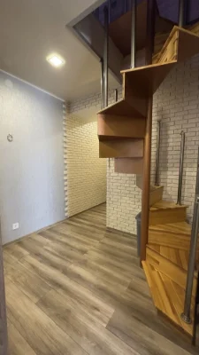 Продаётся двухуровневая квартира с ремонтом — готова к заселению!