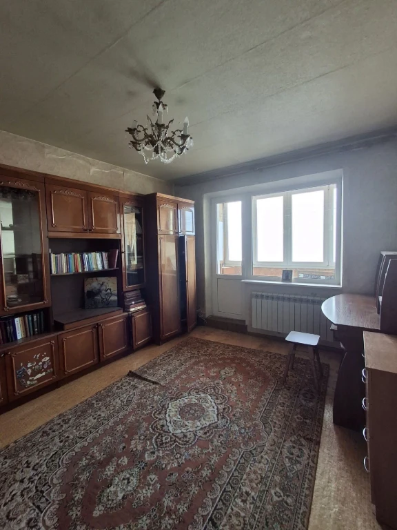 Продається 2-кімнатна квартира, Чугуєв.
