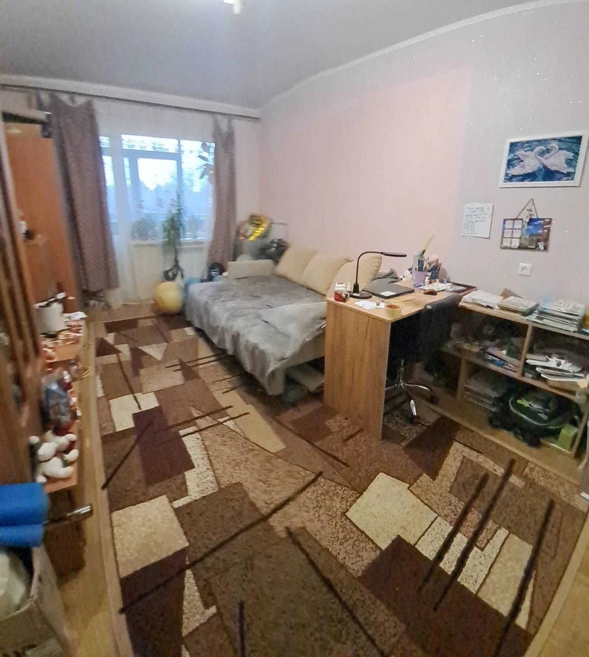 For sale: 1-room apartment in the center of Chuguev.