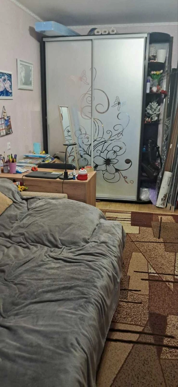 For sale: 1-room apartment in the center of Chuguev.