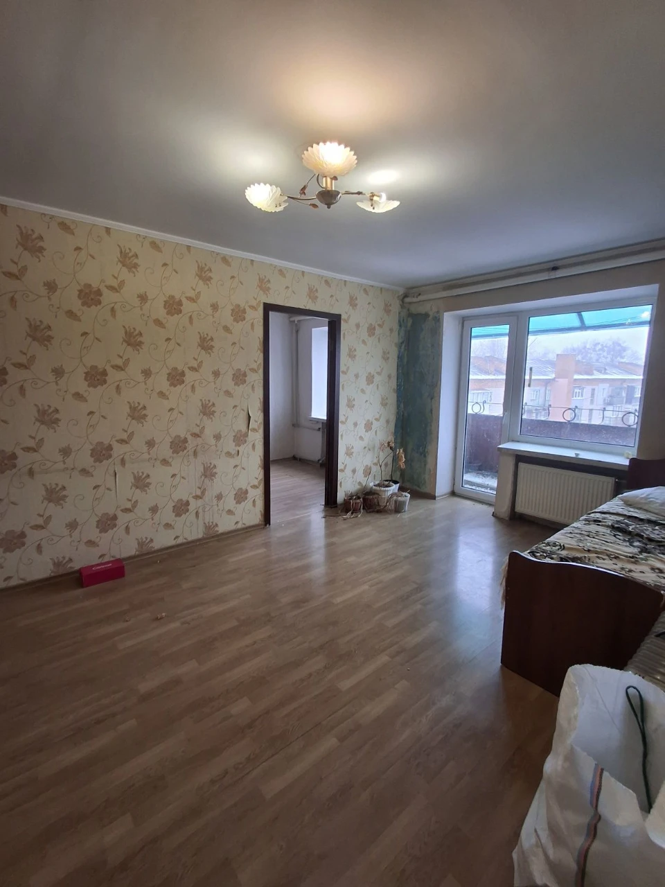 Продається 3-кімнатна квартира. Центр, Чугуїв