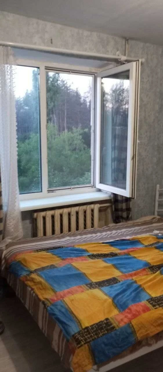 Продається 2-кімнатна квартира в Чугуєві