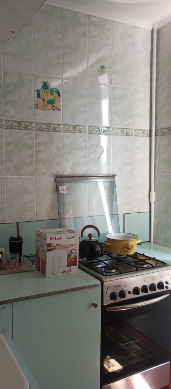Продається 2-кімнатна квартира в центрі Чугуєва