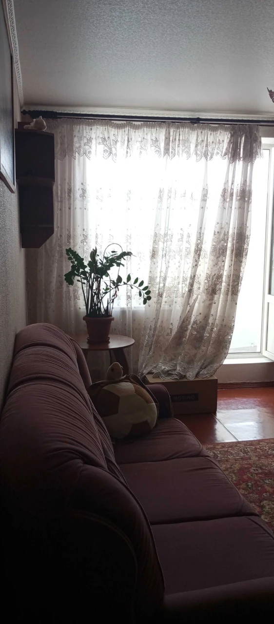 Продається 2-кімнатна квартира в центрі Чугуєва